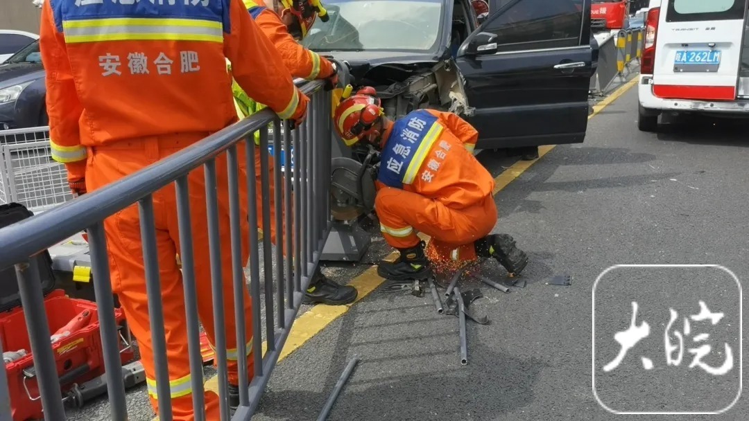 莫让护栏成“马路杀手”！合肥横梁结构护栏存安全隐患