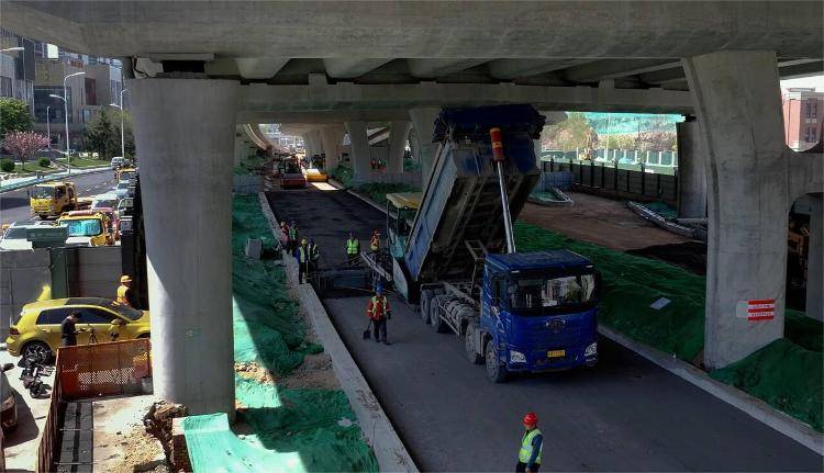 持续焕新蝶变！重庆高架路地面道路及跨线立交加速“生成”(图3)